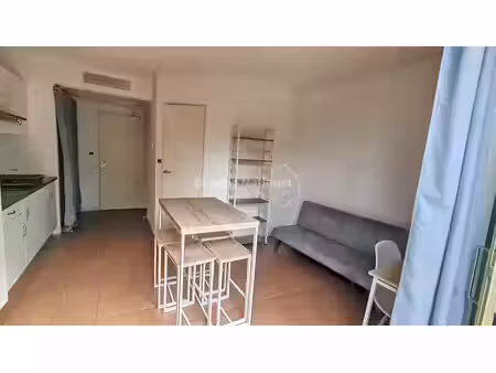 location meublée appartement 1 pièce 20 m² à sainte-cécile-les-vignes (84290)  505 €