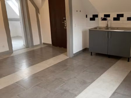 location appartement 2 pièces 32.2 m² à bray-sur-seine (77480)  510 €