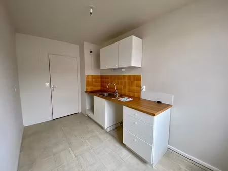 location appartement 2 pièces 52.35 m² à montbrison (42600)  460 €