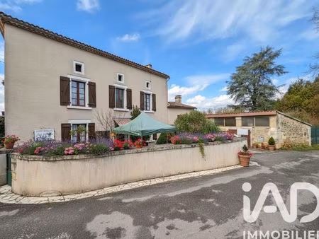 maison à bouëx (16410)