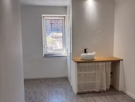 local / bureau 13 m² - la valentine