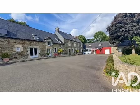 gîte à saint-caradec (22600)