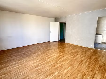 appartement à villeparisis (77270)