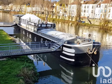 péniche à melun (77000)