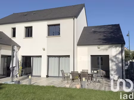 maison à bois-le-roi (77590)
