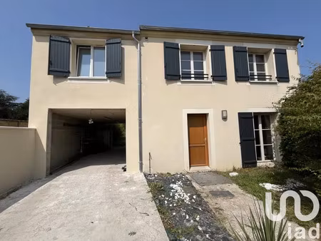 maison traditionnelle à donnemarie-dontilly (77520)