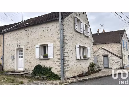 maison de village à moisenay (77950)