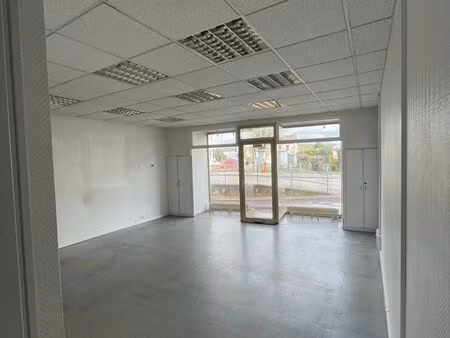 local commercial centre ville lure - 60m2 - 470