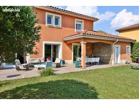 craponne  villa t6 avec jardin