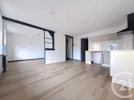 appartement 4 pièces 63 m²