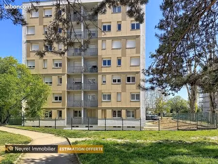 appartement 3 pièces 69 m²