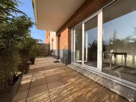 appartement de type 2 avec parking et terrasse