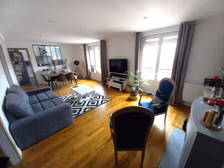appartement centre ville fougeres 4 pièce(s) 106.9 m2 avec g