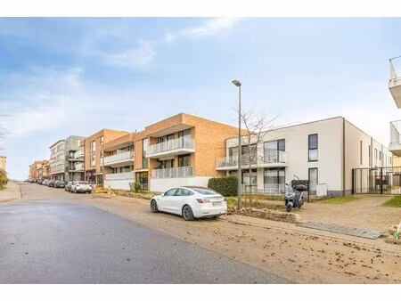 gelijkvloersappartement met ruim terras te koop in strombeek