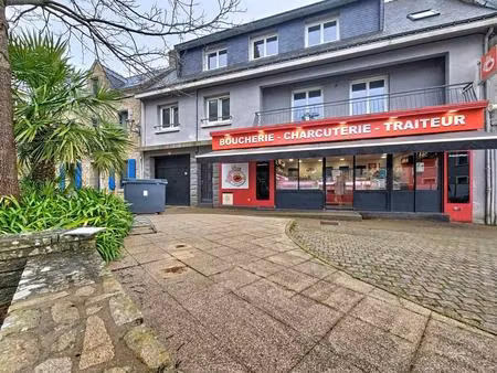 plouhinec : rare sur le marché d'un immeuble de centre-ville et projet de division