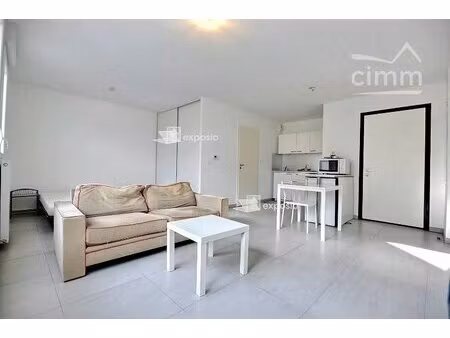 location t1 + place de parking