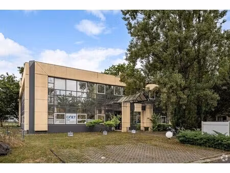 location bureaux 120 m²