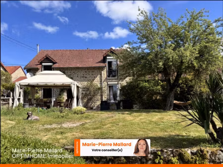 propriété à la campagne  sans vis à vis  avec piscine  en creuse
