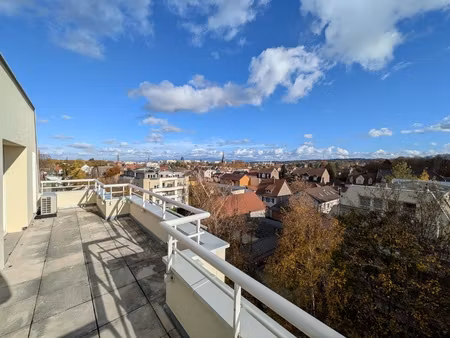 appartement attique exceptionnel avec garage individuel fermé et place de parking privé