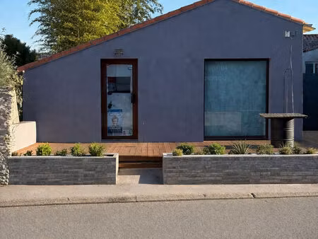 local commercial sainte pazanne 65 m2