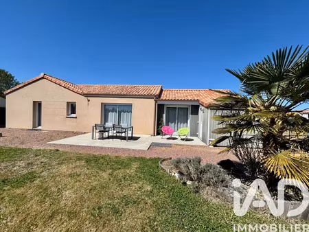maison à bournand (86120)