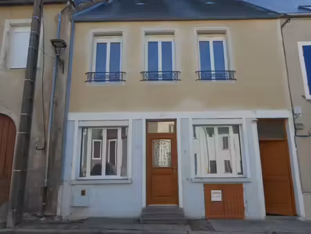 a vendre  maison de ville de 115 m² à château-chinon