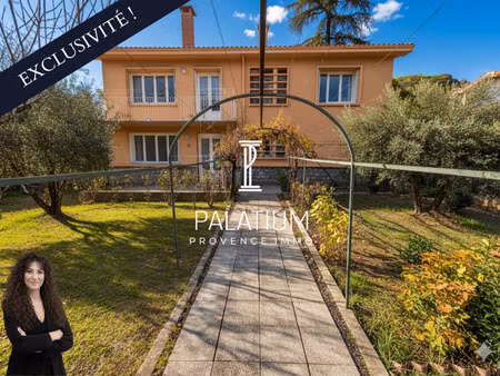 exclusivité – maison des années 50 – 160 m² environ – 2