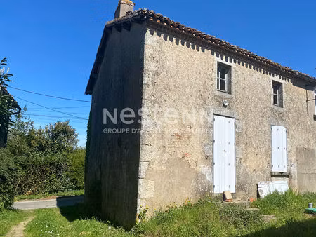 maison à rénover à vendre à la chapelle saint laurent - 2 pièces  65 m²