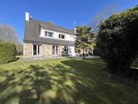 maison à vendre trédion  163 m²  6 chambres sur 2479 m² de terrain.