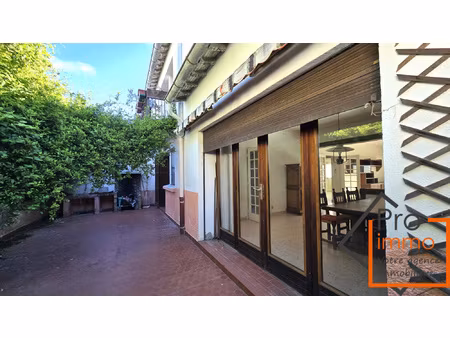maison de village 178m2 garage de 93m2 et terrasse de 41m2