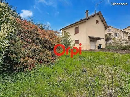 maison 4 pièces 205 m²