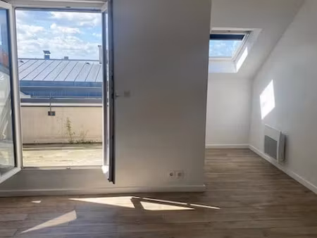 location appartement 3 pièces 44.14 m² à goussainville (95190)  900 €