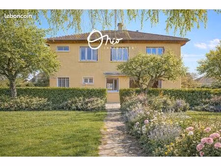 maison 6 pièces 169 m²