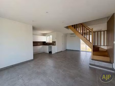 location maison meublé à l'herbergement (85260) : à louer meublé / 79m² l'herbergement