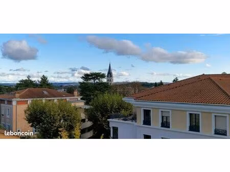 t4 saint genis laval