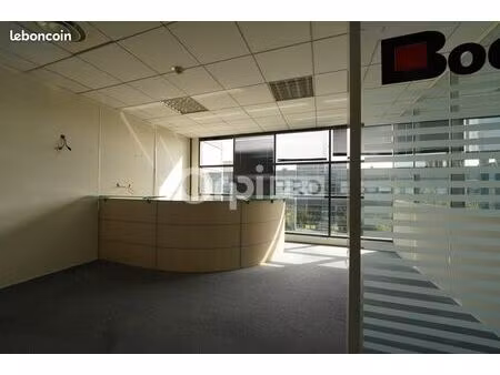 bureau 1 478 m²