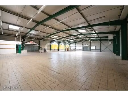 local commercial 1 014 m²