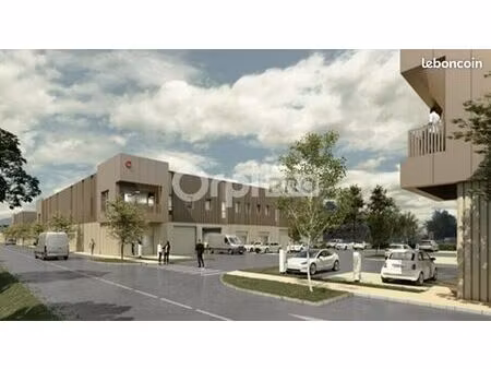 local d'activité 6 972 m²