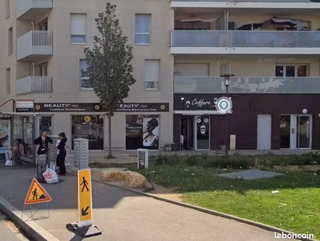 mur commercial - vénissieux - vendu loué