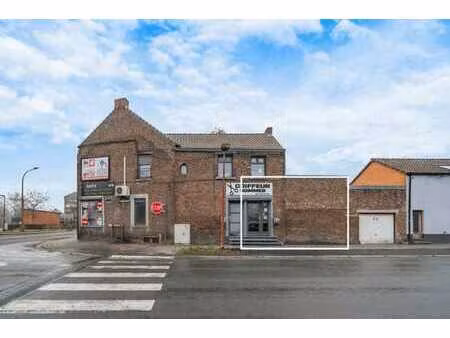 rez commercial  idéal pour coiffure ou esthétique