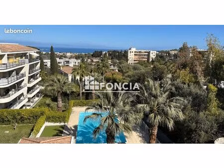 antibes combes 3 pieces traversant vue mer