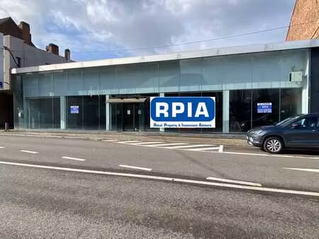 opportunité axe très fréquenté wavre !