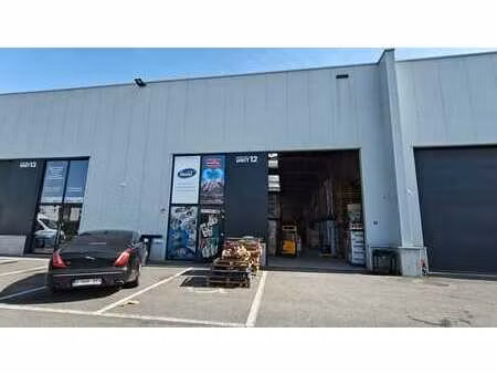 bâtiment d’entreprise représentatif