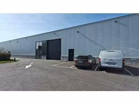 bâtiment d’entreprise représentatif