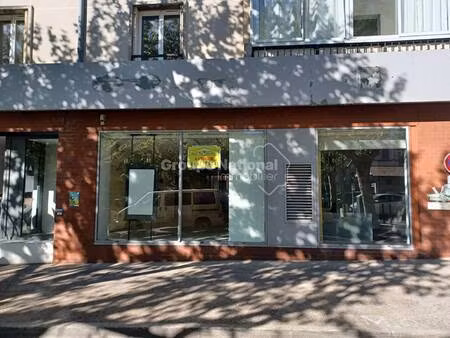 local commercial à vendre