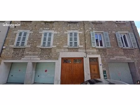 appartement 4 pièces 100 m²