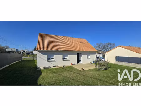 location maison 4 pièces 85 m² à mauges-sur-loire (49620)  870 €