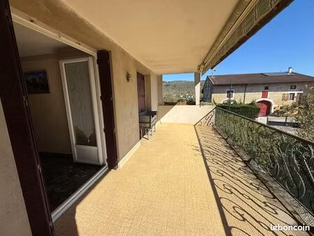 villa 5 pièces 164 m²