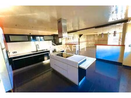 vente maison à bressuire (79300) : à vendre / 165m² bressuire