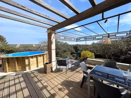 location meublée maison 5 pièces 89 m² à nimes (30000)  1 650 €